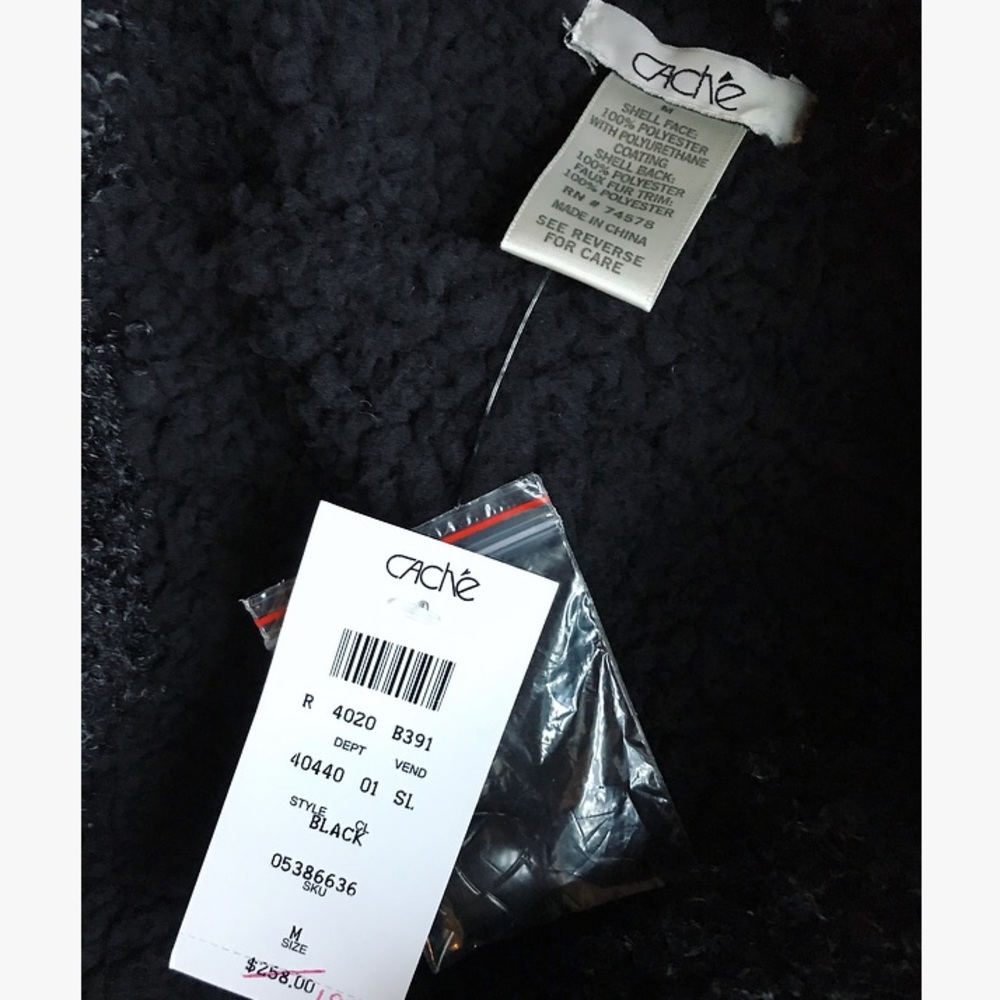 Cache Women’s Jacket - Picture 2 of 2